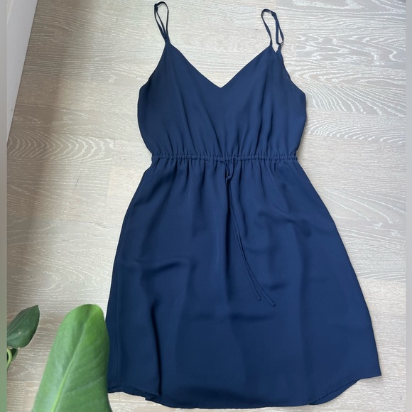 Aritzia Babaton Casimir dress - Picture 5 of 6